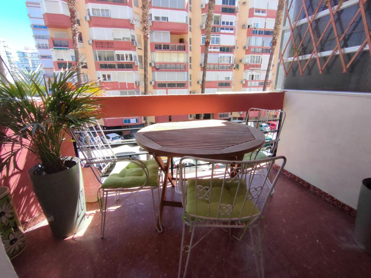 Flat2 Studio 150M From The Beach With Pool Torre Del Mar Eksteriør bilde